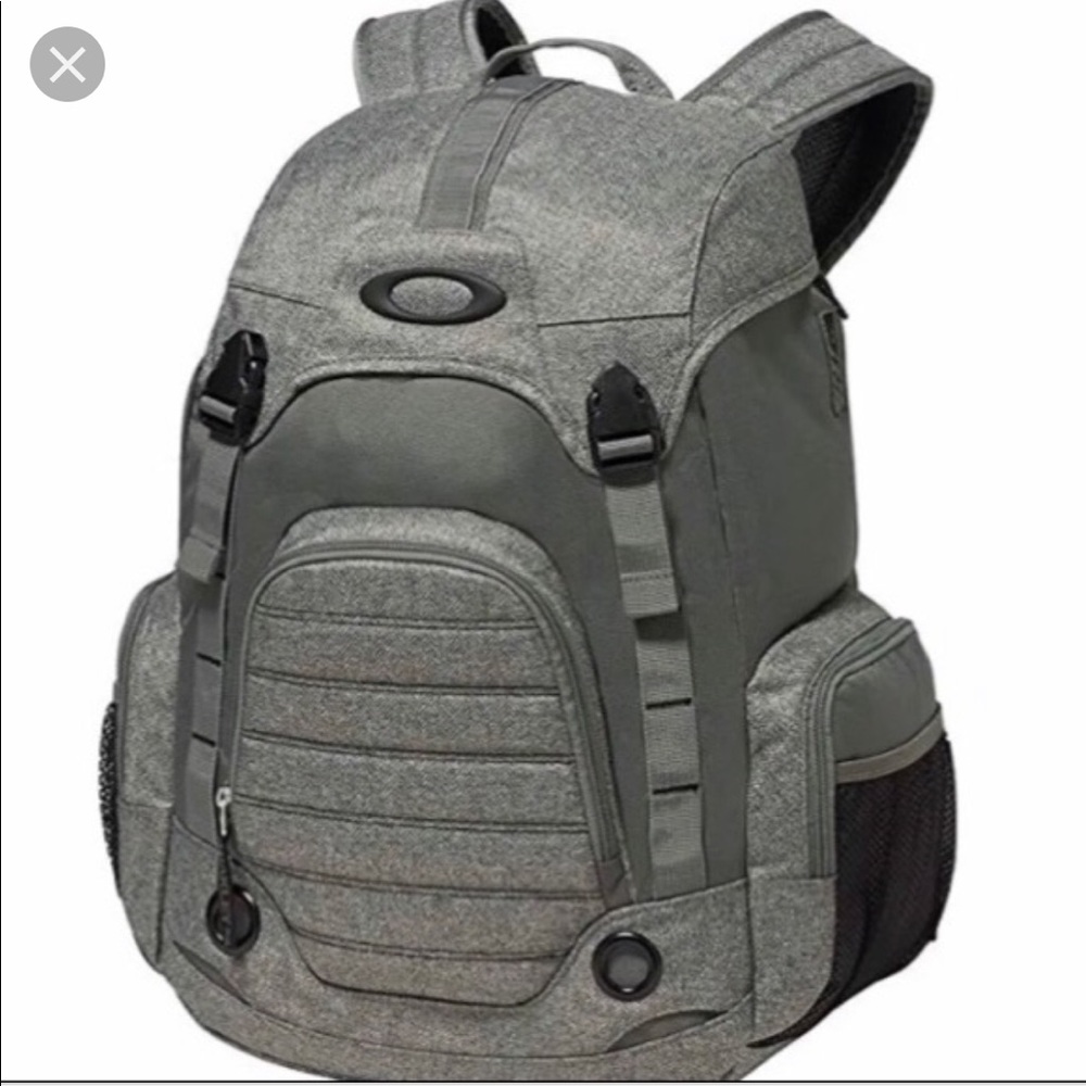 Oakley overdrive backpack,